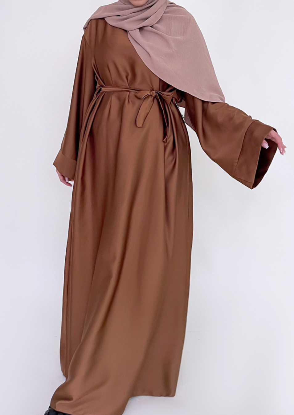 Abaya Maryam Braun