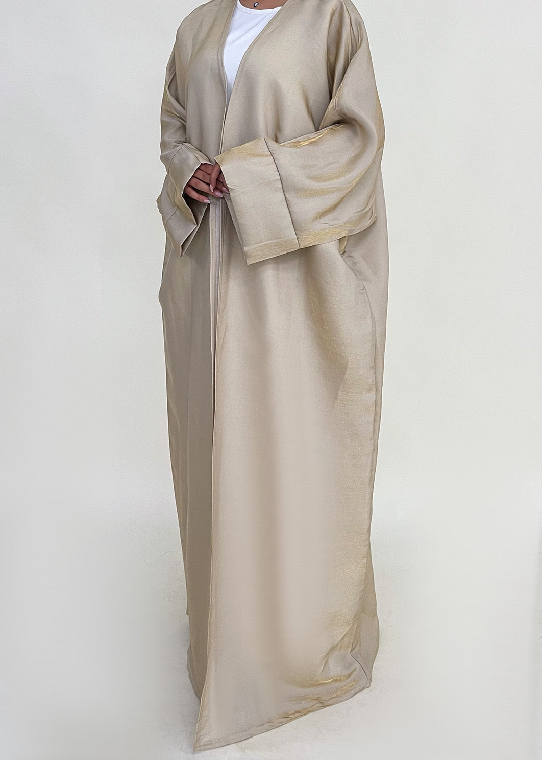 Schimmernde Abaya Majidah Beige