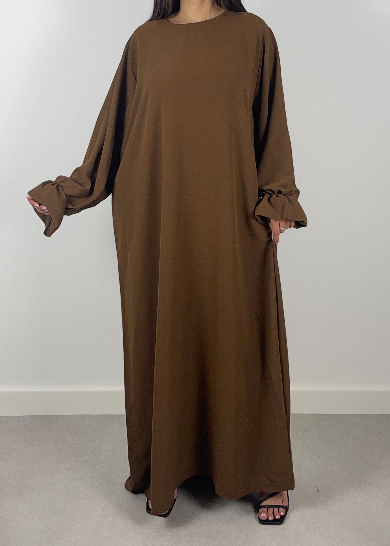 Abaya Mina Braun